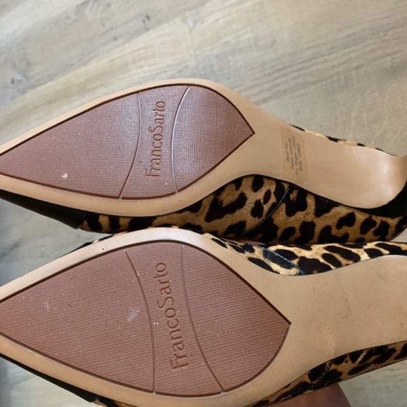 Franco Sarto Leopard Print Heels with Black Accents - Picture 2 of 3